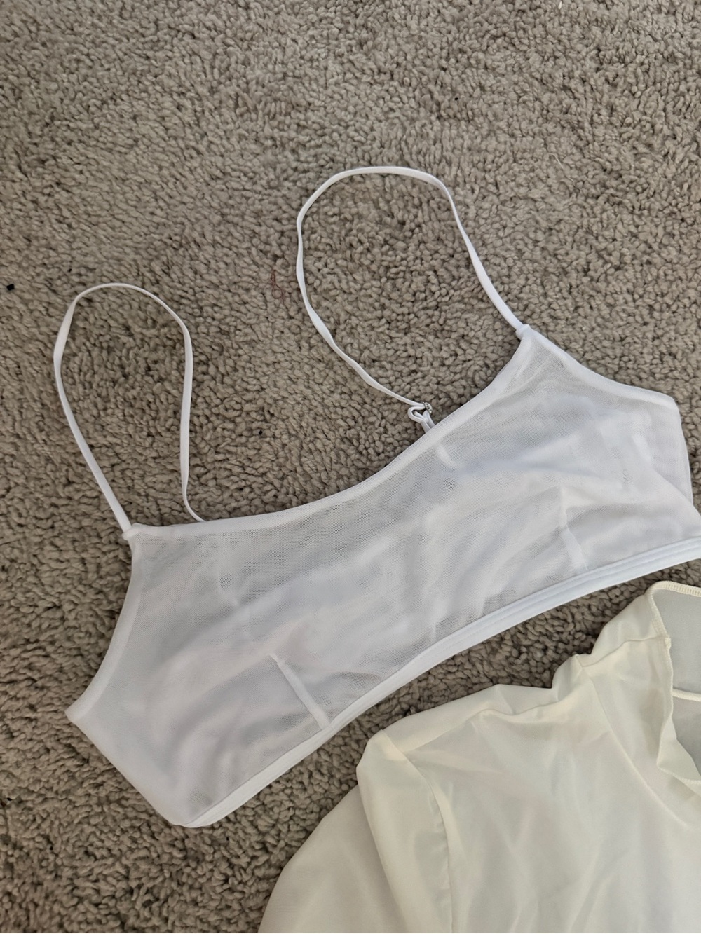 ALO Sheer Mock Neck Long-Sleeve Top with matching bra - Picture 7 of 7